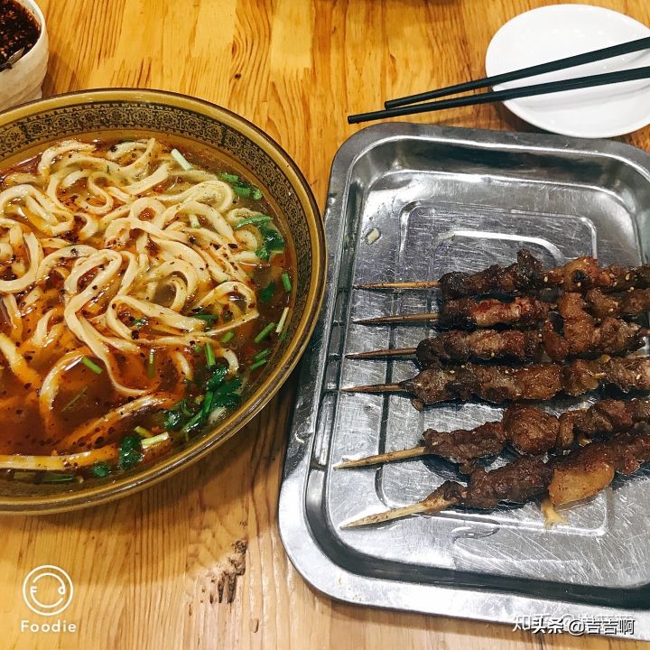 在东北吃饭是一种什么体验,跟东北人吃饭是什么体验