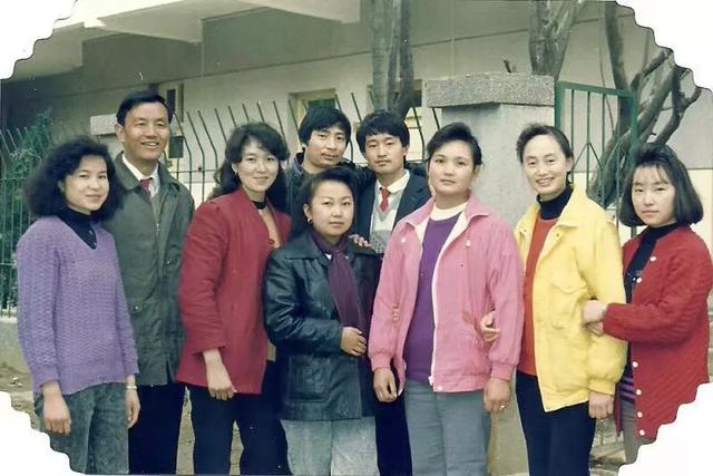 随笔忆往昔峥嵘岁月,随笔记忆犹新的春天往事