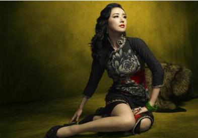 欠债800亿也不忘泡妞,豪掷1亿博美人一笑,父亲去世葬礼都不参加