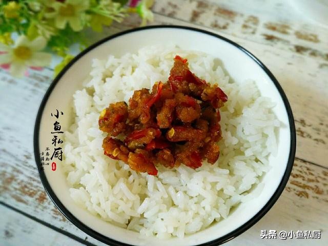 辣椒怎么做很下饭简单易学还好吃,如何做超简单又超下饭的炒辣椒