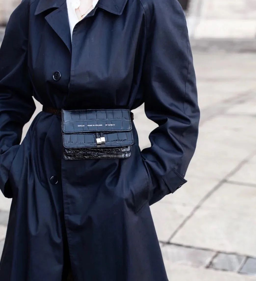 纵然每年流行的都不一样,有这样一个趋势——鳄鱼压纹