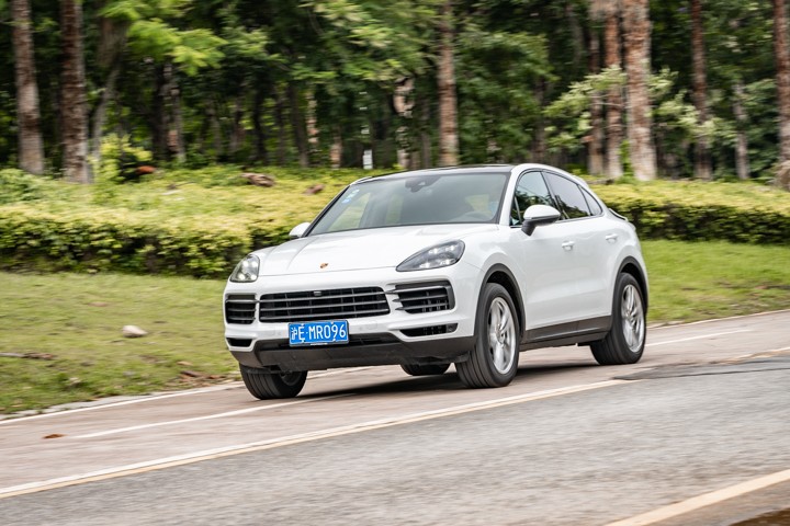 保时捷cayennescoupe试驾,保时捷cayenneturbogt