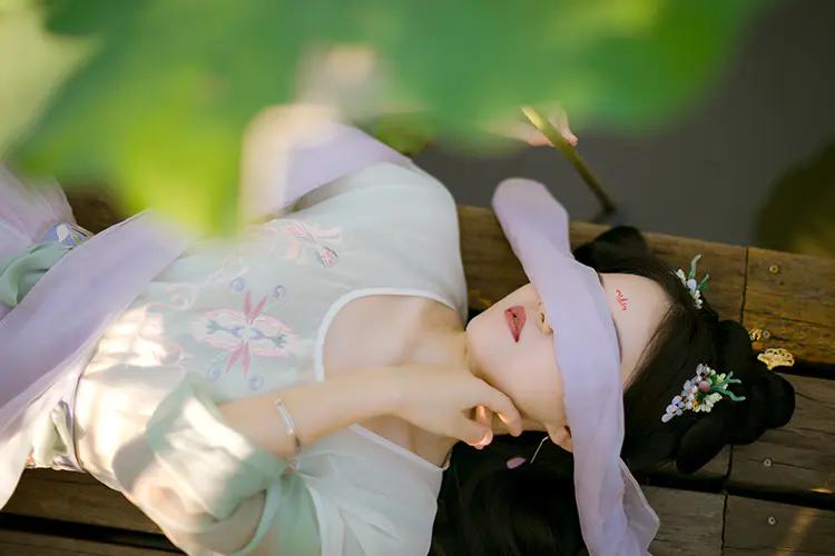 清新而优雅的香味,书香清雅入骨许你气质绝尘