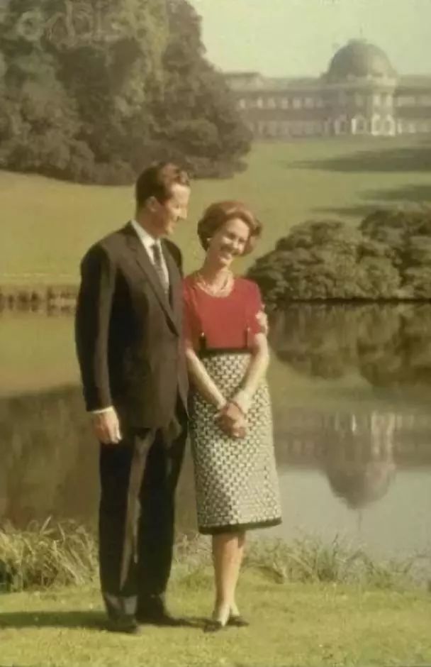 帅炸天，独宠不育王后33年，比利时“鲜肉”国王太苏了吧