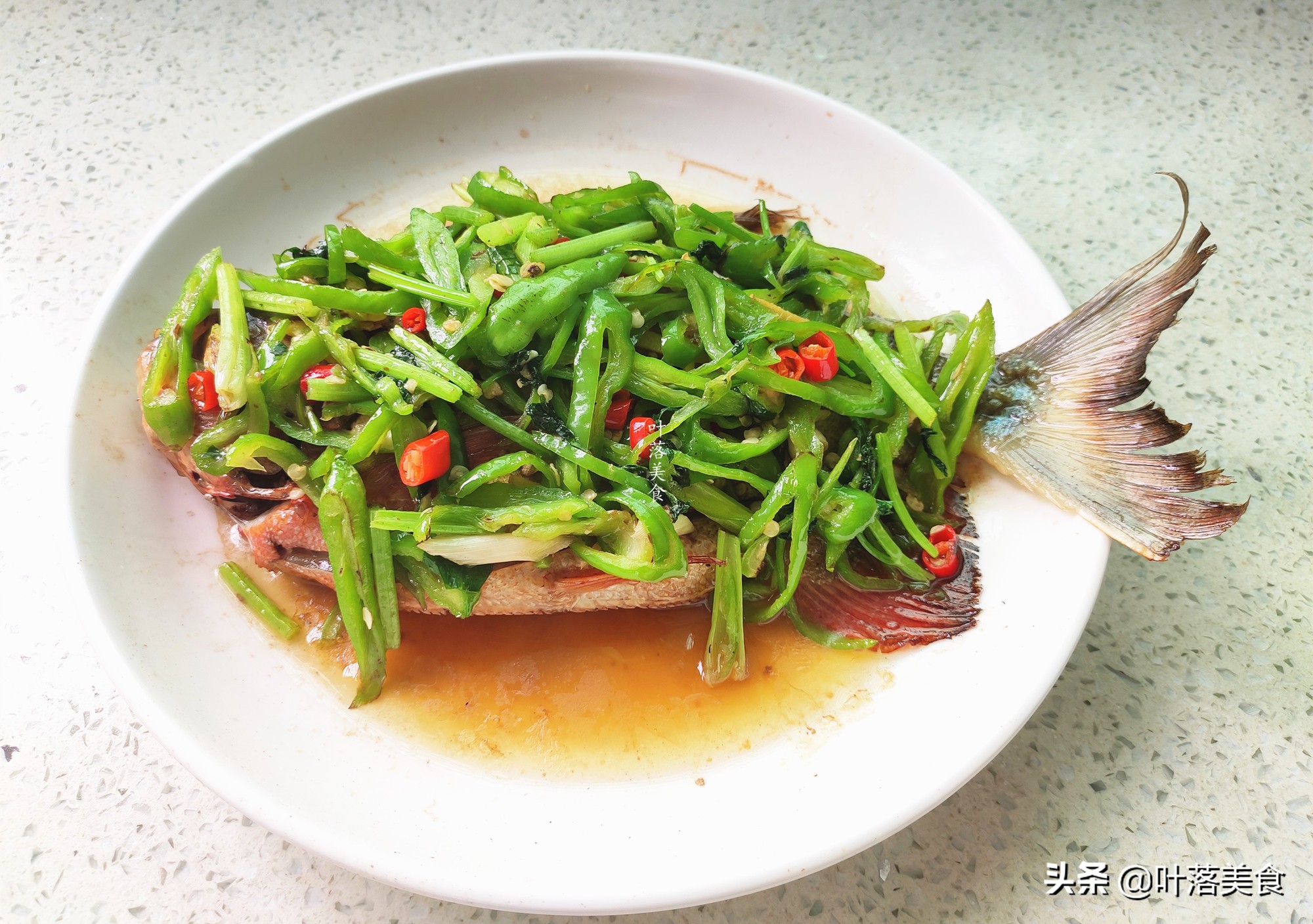 清蒸红鲳鱼做法家庭版,清蒸红鲳鱼的配方