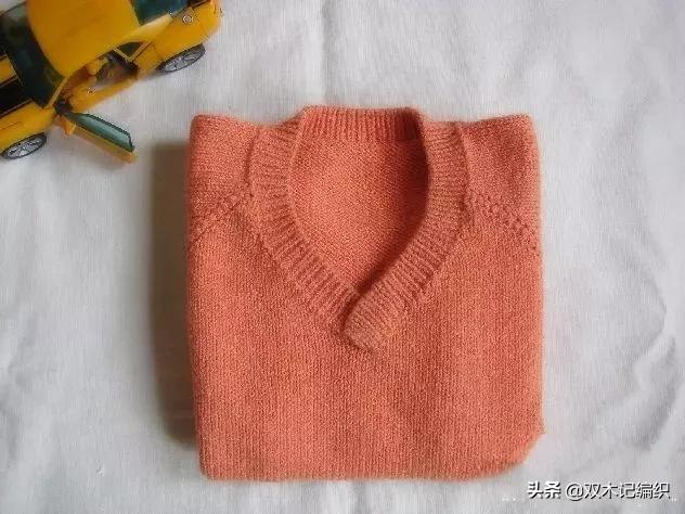 v领开衫儿童毛衣上往下编织图解,儿童开衫毛衣v领从上往下编织法