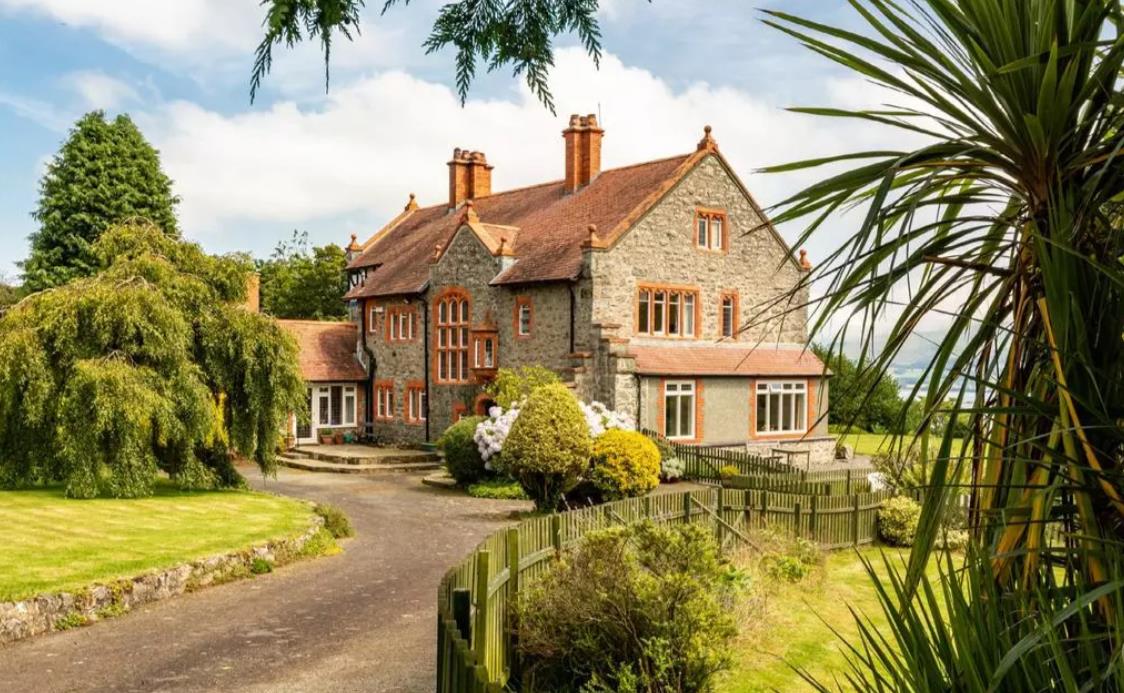 在英国100人民币能买到什么,100万英镑在英国能买什么房子