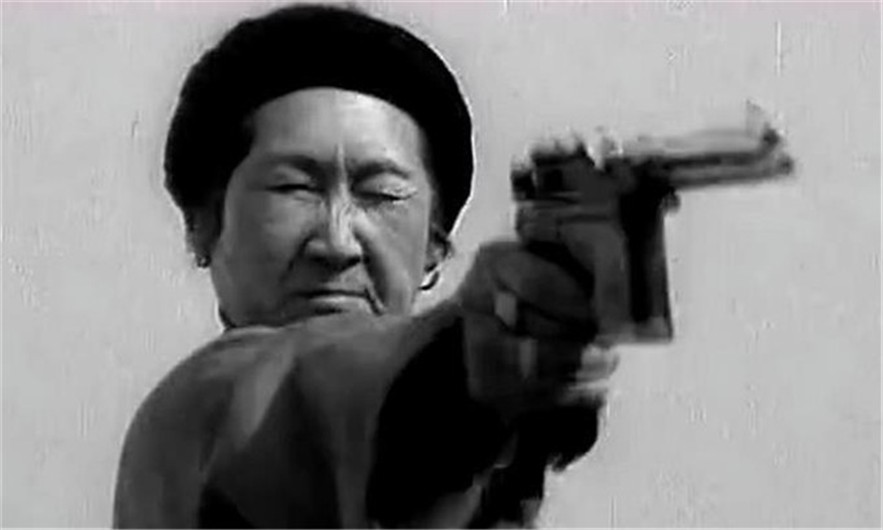 双枪老太婆结局如何?周总理希望刀下留人,毛主席嘱托善待其家属
