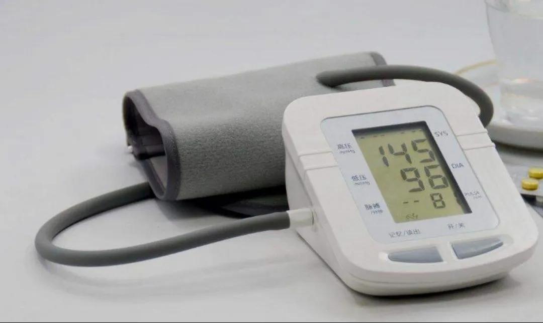 轻度高血压怎样锻炼能降下来,高血压患者这3点尽量不要做