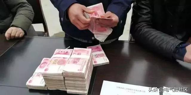 有谁知道搞水电人的辛苦,水电工的工资一般多少