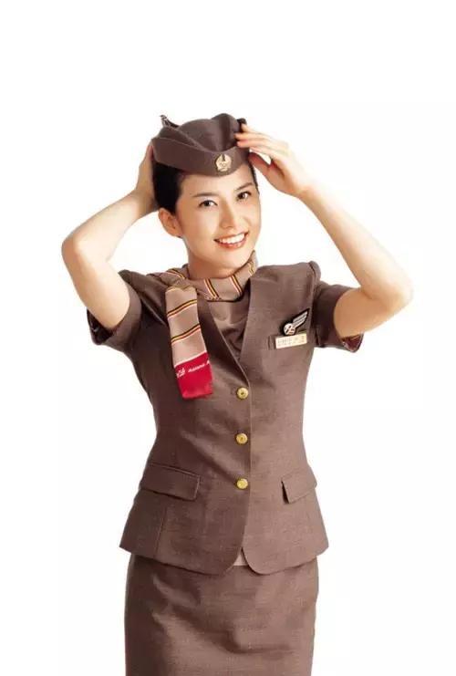 2021国内航空公司空姐待遇排行榜 (国内空姐最好看的航空公司)