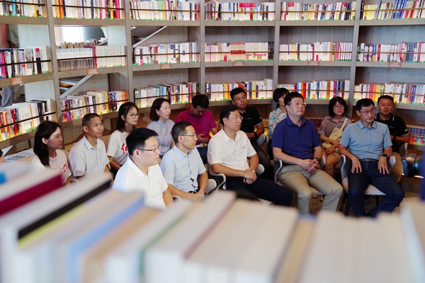 海南首家北京三联书店,北京三联三亚