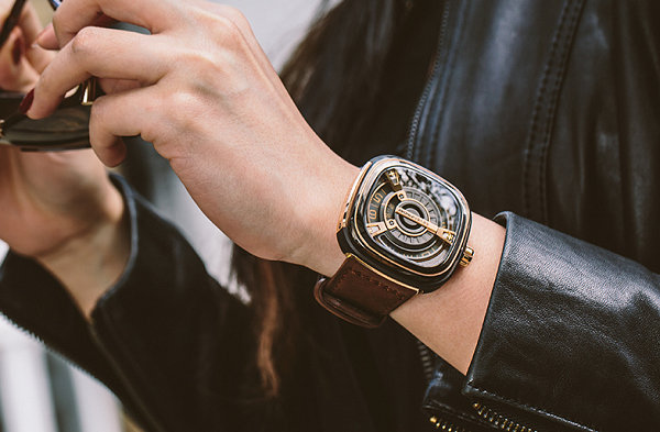 七个星期五手表属于什么档次,七个星期五哪个系列最便宜