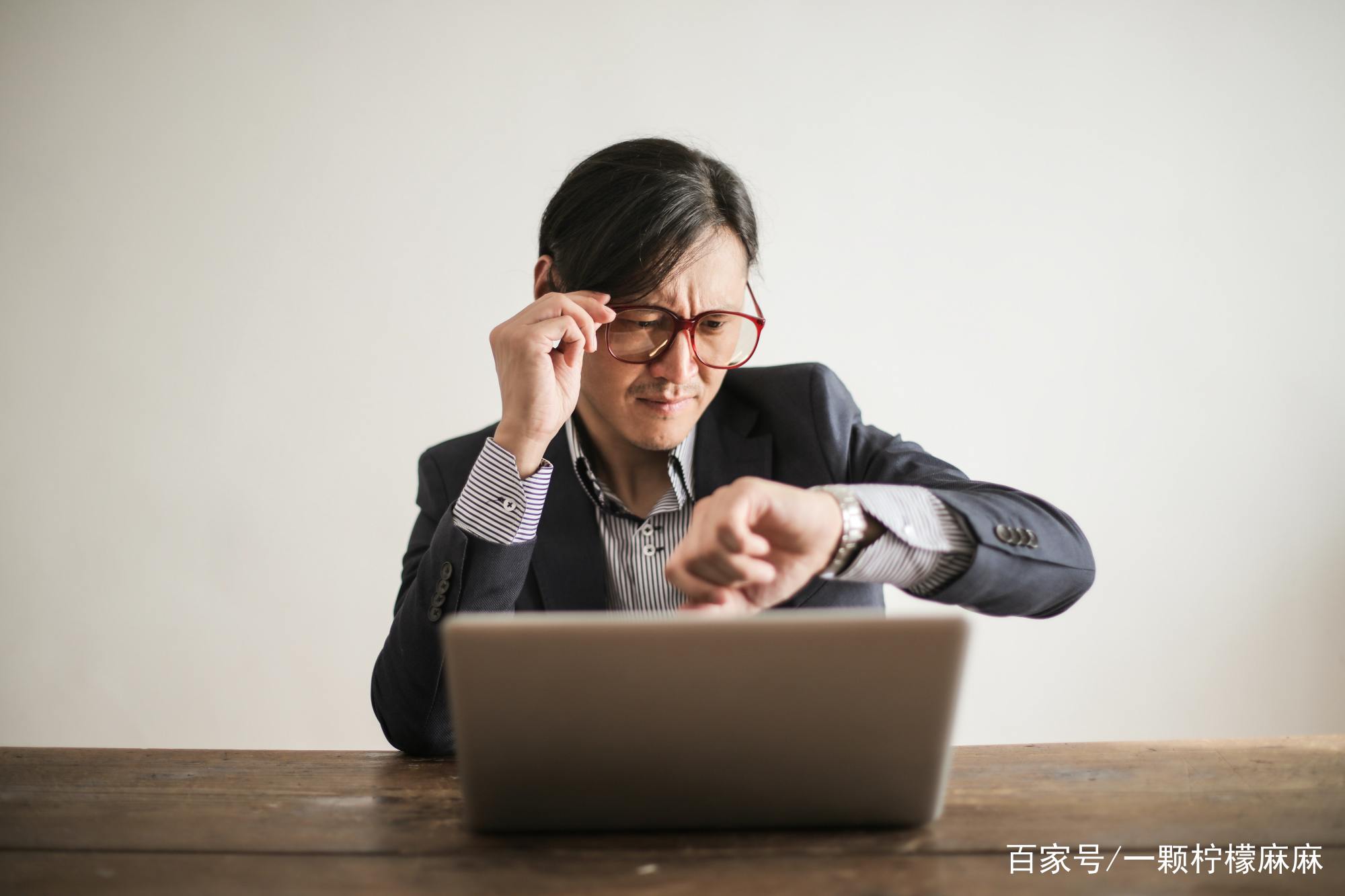 拖延晚睡心理学,拖延心理学之拖延怪圈