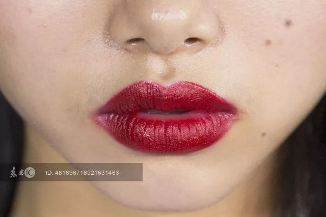 鞠婧祎李艺彤honey舞台,鞠婧祎港风复古妆容