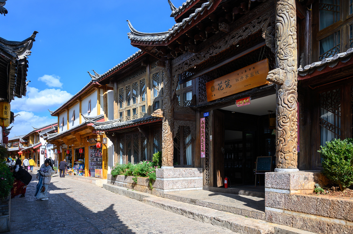 云南丽江最美民宿,丽江最美雪山风景民宿