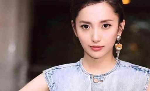 杨幂三朵金花图,杨幂旗下五朵金花古装造型