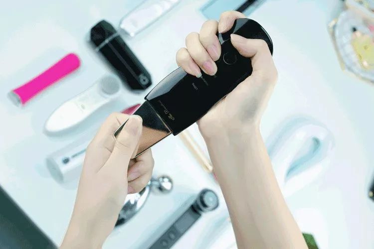 带你揭秘ReFa、Luna背后家用美容仪到底是「坑」还是「宝」？