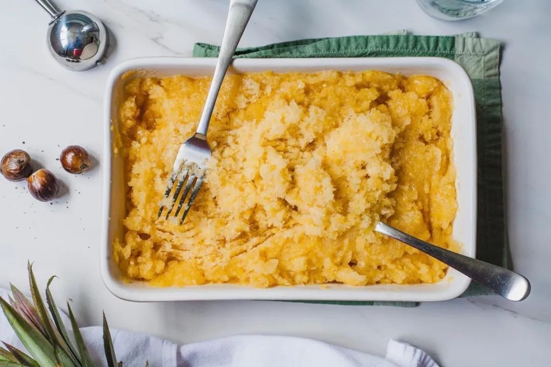 不用刨冰机就可以弄出来的冰沙,没有刨冰机怎么快速刨冰