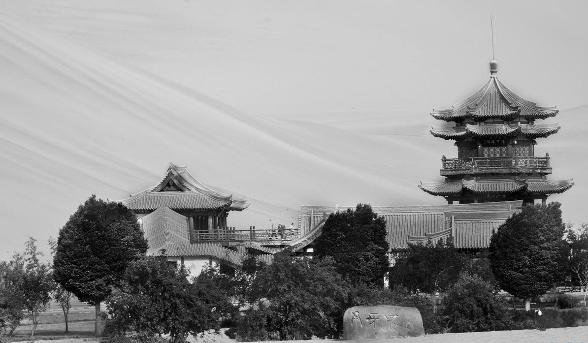 月牙泉到底有多神奇,太神奇了沙漠竟然有绿洲