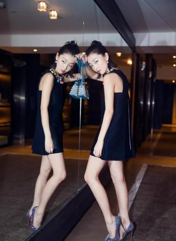 周冬雨过去的小粗腿,小粗腿逆袭