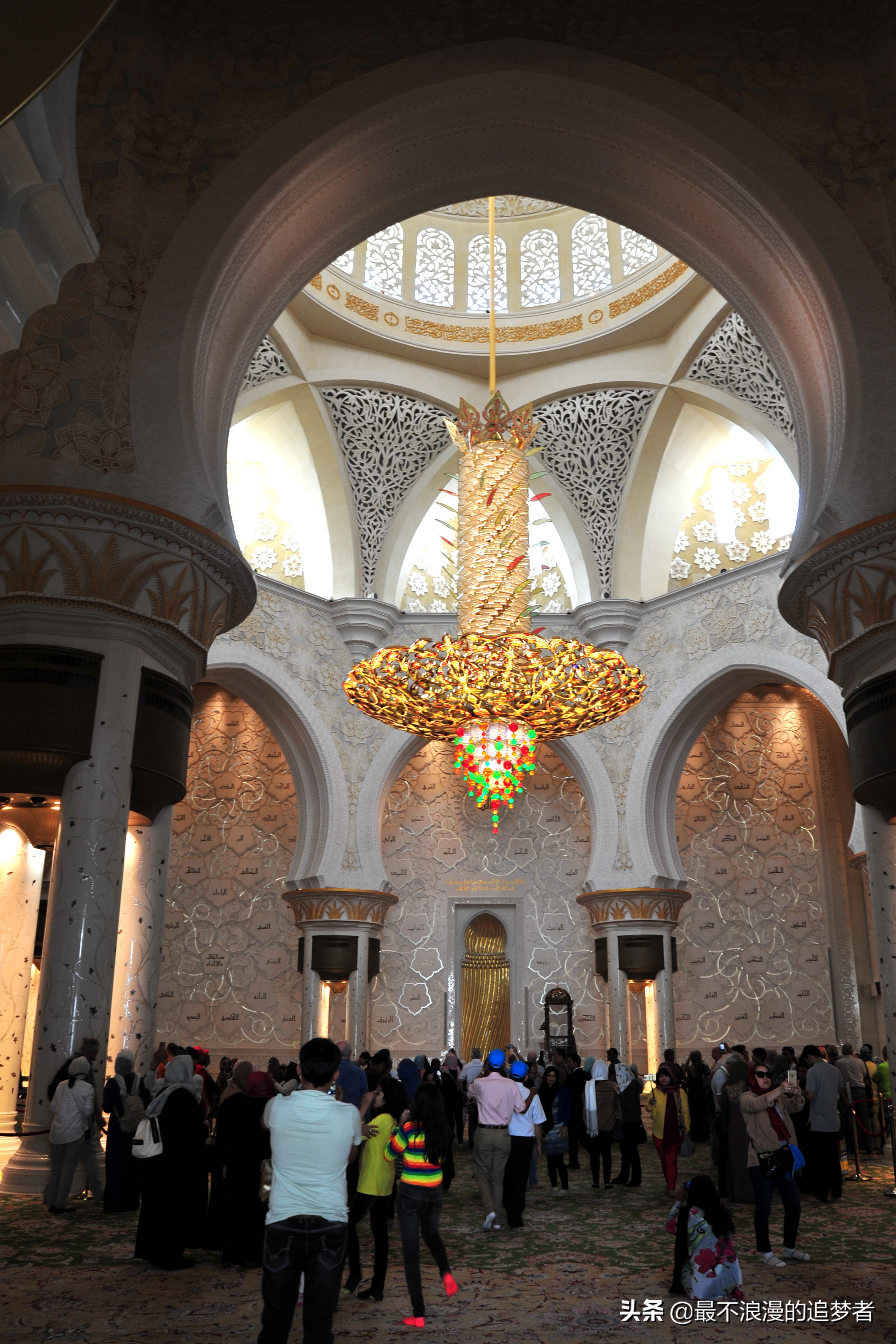 阿联酋谢赫扎耶德清真寺旅游,迪拜谢赫扎耶德路旅游