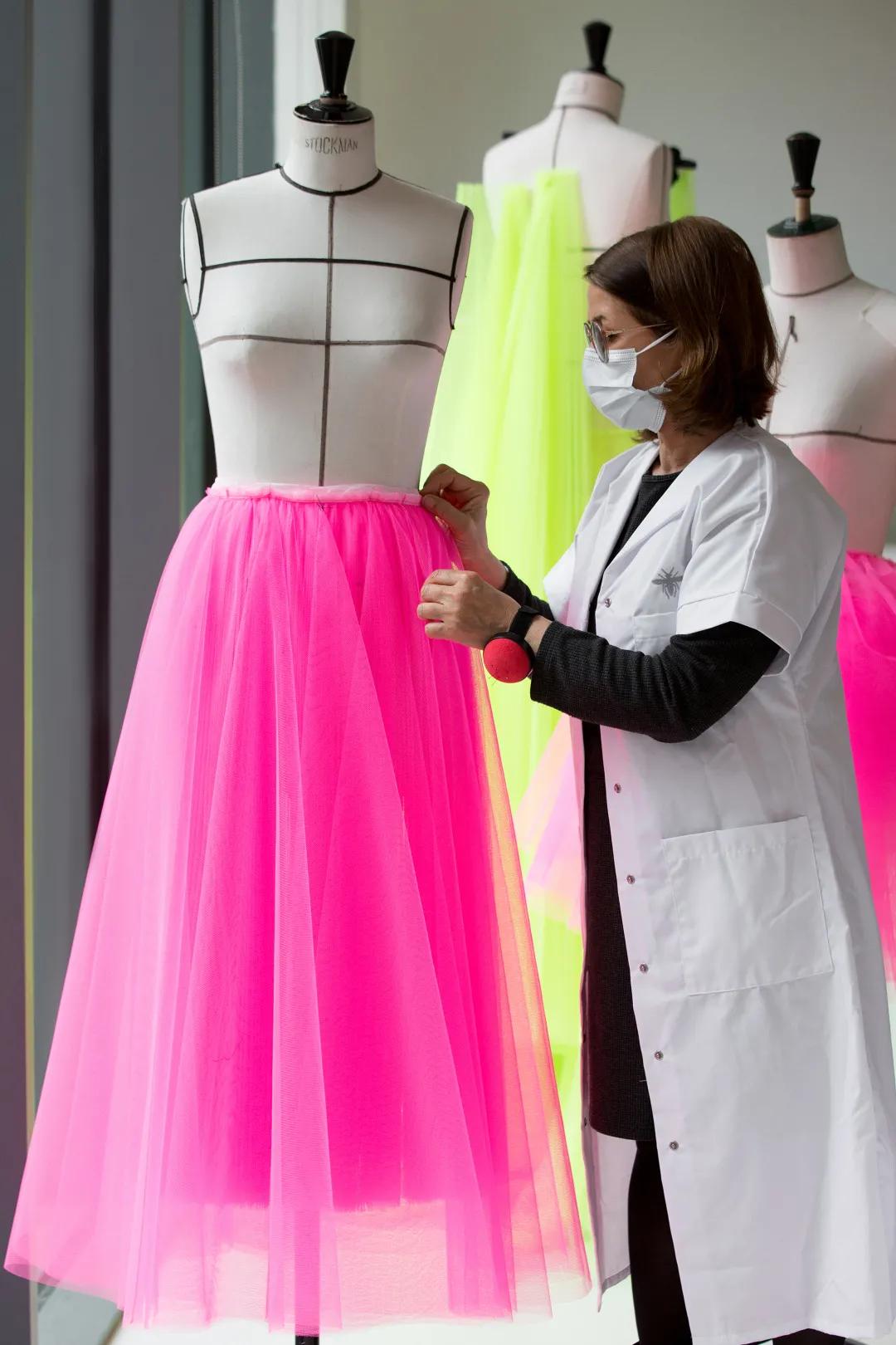 迪奥dior2020走秀冬季款运动鞋,dior2012春夏走秀视频完整版