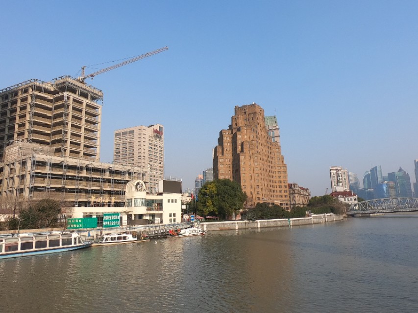 实拍上海干净的街道市容，不愧是一线城市，和你心中的魔都一样吗