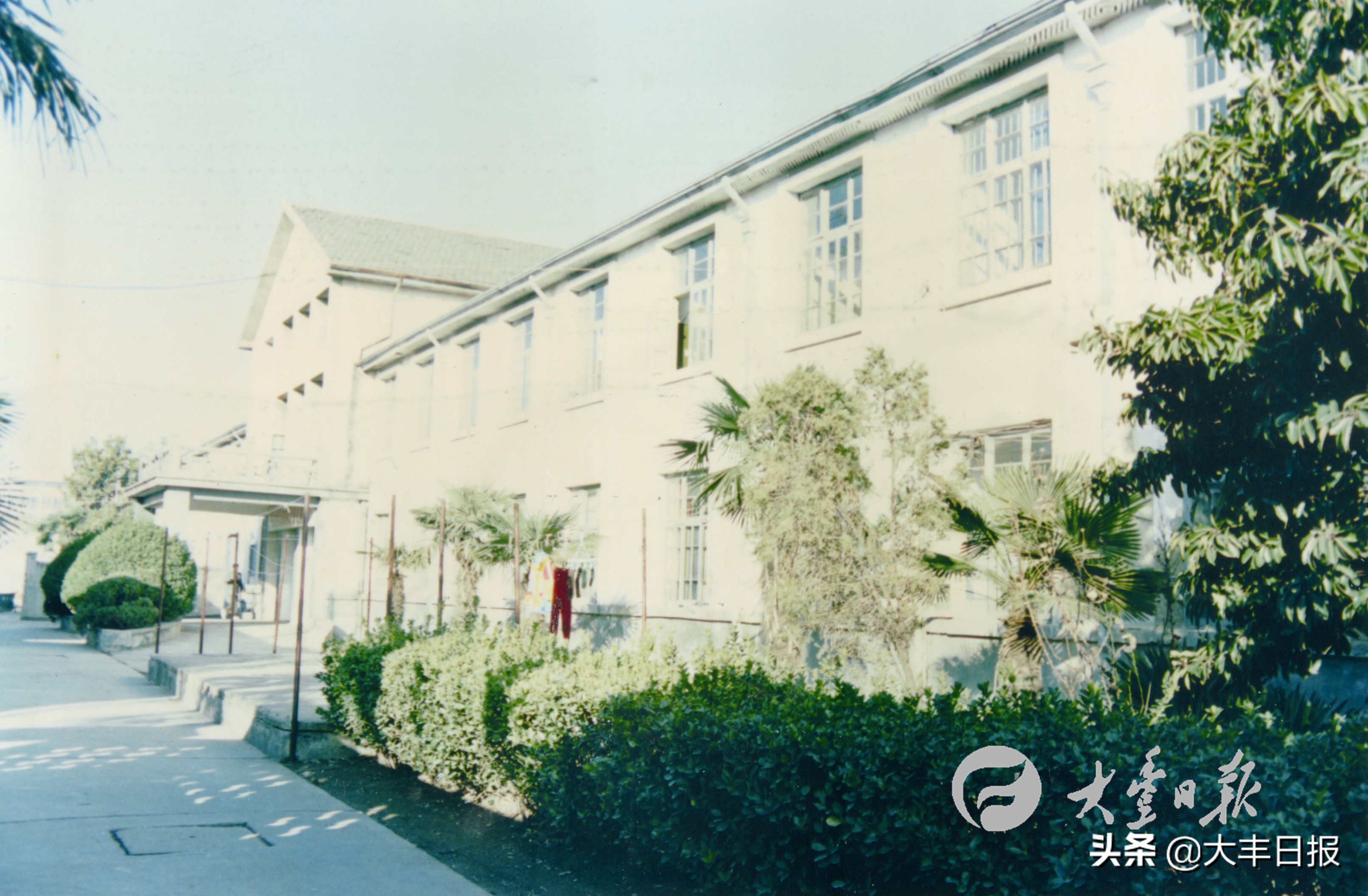 悬壶济世心怀苍生,悬壶济世渡苍生医者仁心