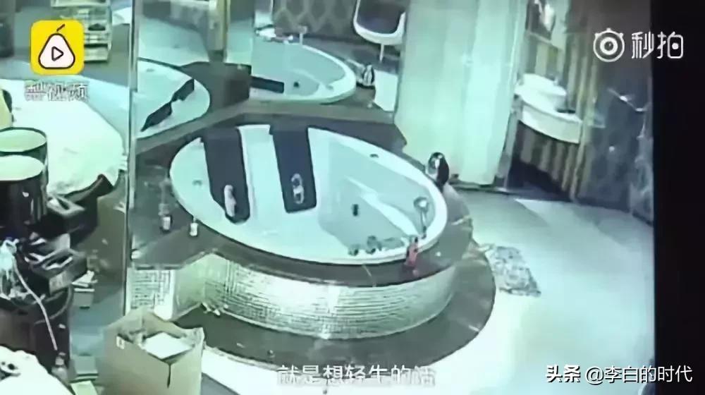 优衣库*拍偷**:“我在同学群里,看到了我的裸照”