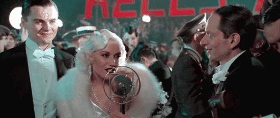 地球太烦了，这个男人居然想带全人类飞向天空