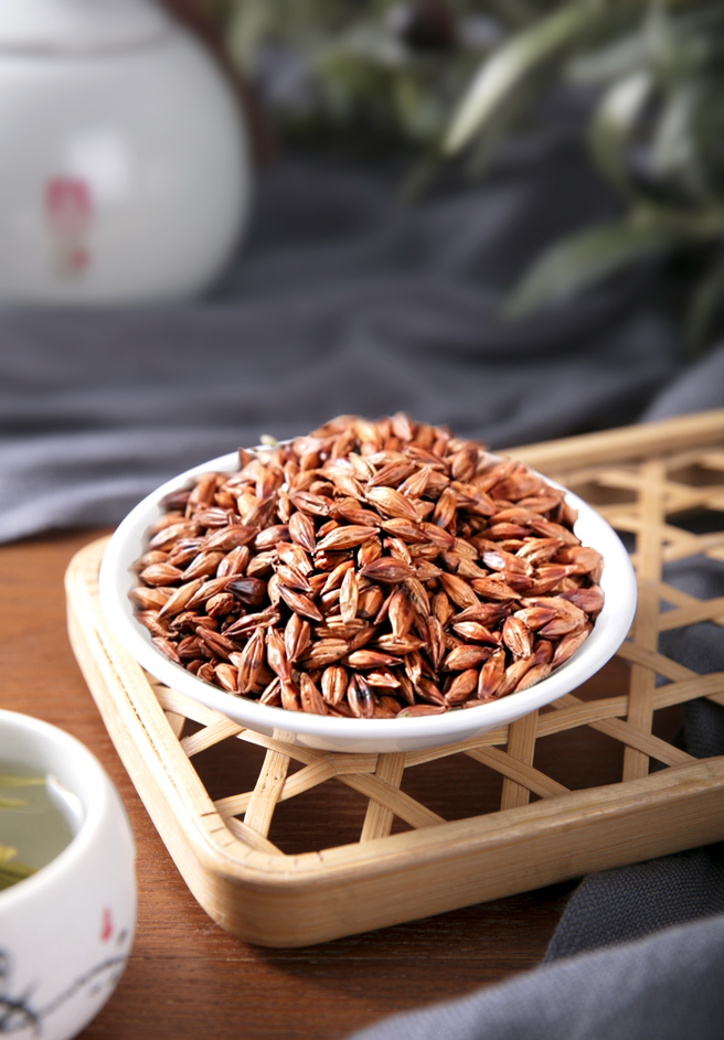 一杯小麦茶,一杯小麦