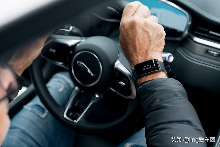 捷豹f-pace2021款落地多少钱,捷豹f-pace2021款对比路虎星脉