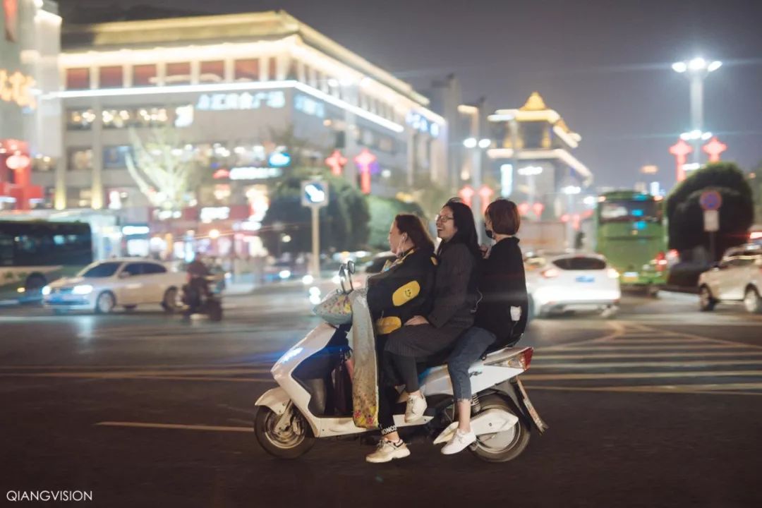 汉服一日游西安攻略,西安大唐不夜城汉服