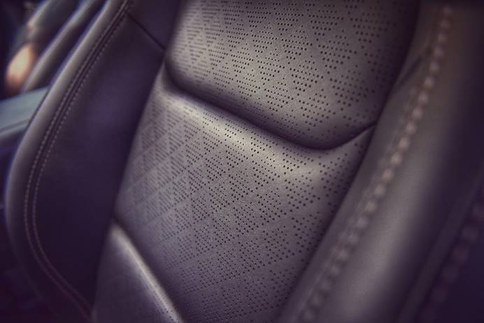 全新一代瑞虎8穿越剑门关,全新一代瑞虎8十万人百城公测