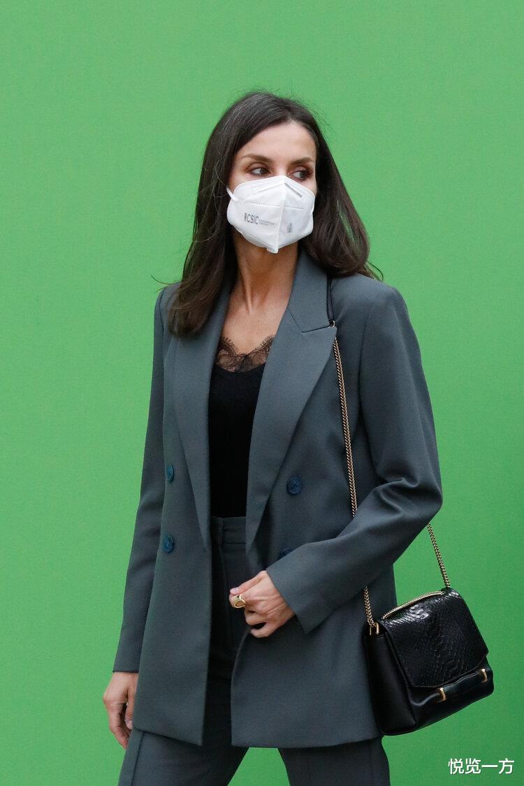 西班牙王后穿什么颜色的衣服好看,西班牙王后职场穿搭女