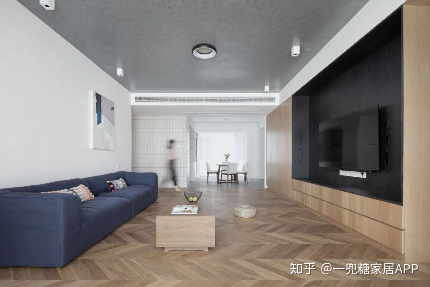 现在吊顶如何设计,目前流行的吊顶设计