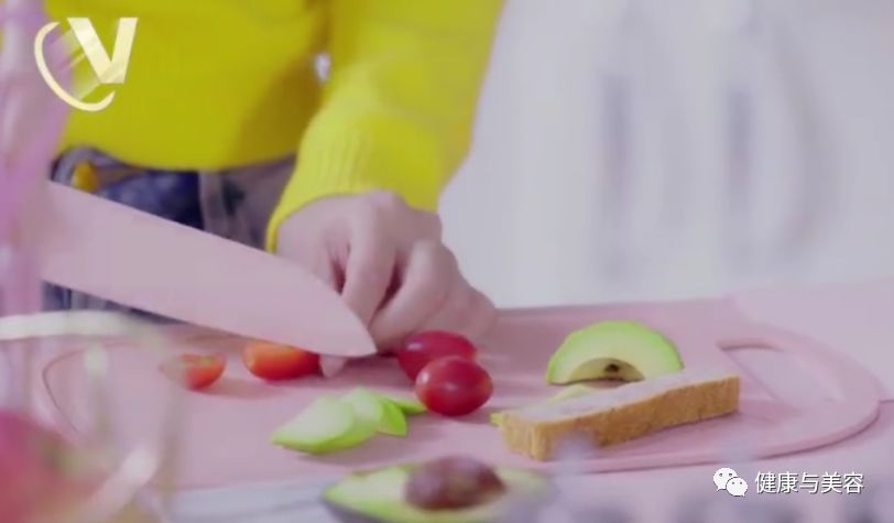 angelababy的爱心早餐怎么做,angelababy牛油果