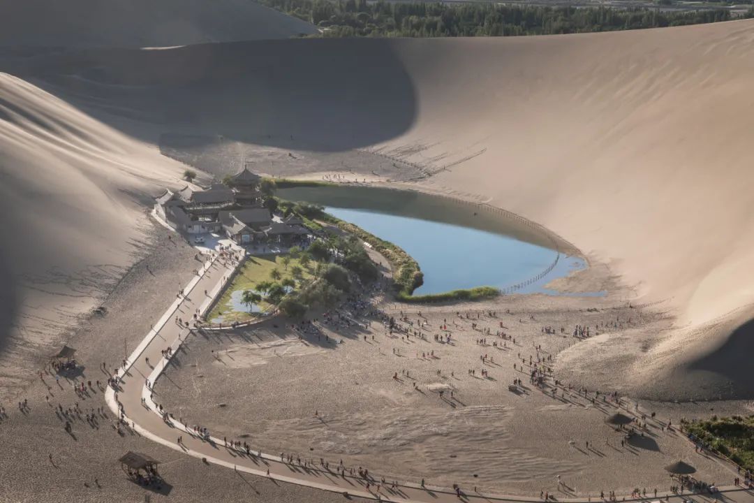 敦煌为什么会是佛教圣地,敦煌为什么能闻名世界