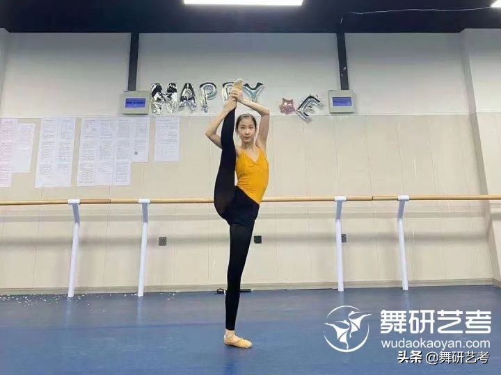 跳舞时老是站不稳是怎么回事,跳舞时总是站不稳