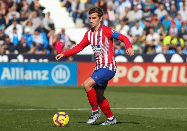 足坛十大黄金左脚,迪马利亚和c罗谁强