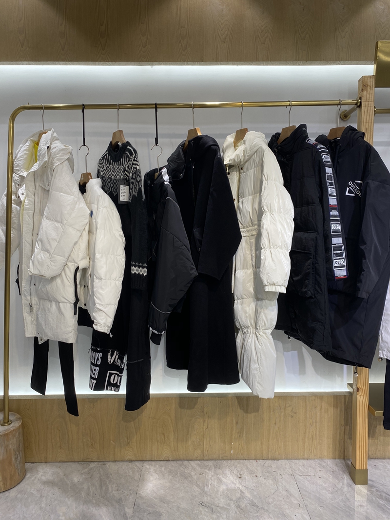 黑马蓝女装尾货专卖店,欧e黑马蓝女装外套