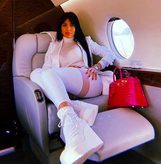 c罗与乔治娜乘坐游艇度假,乔治娜c罗甜蜜