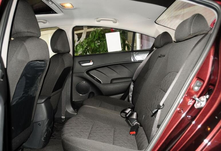 又安全又省油的家用车20万左右,可靠耐用的家用车