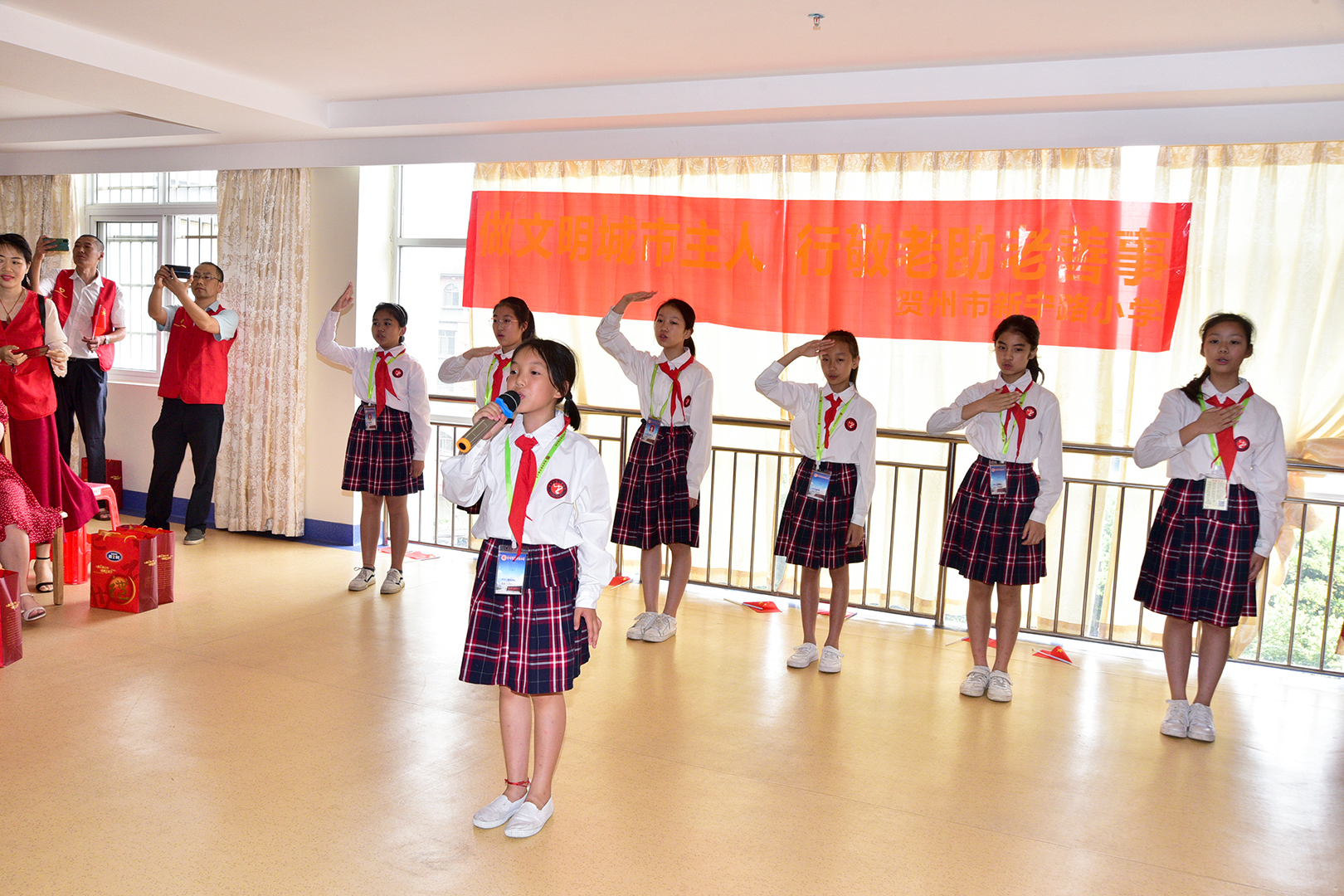 小学敬老孝贤月活动总结,尊老敬老教育活动报道