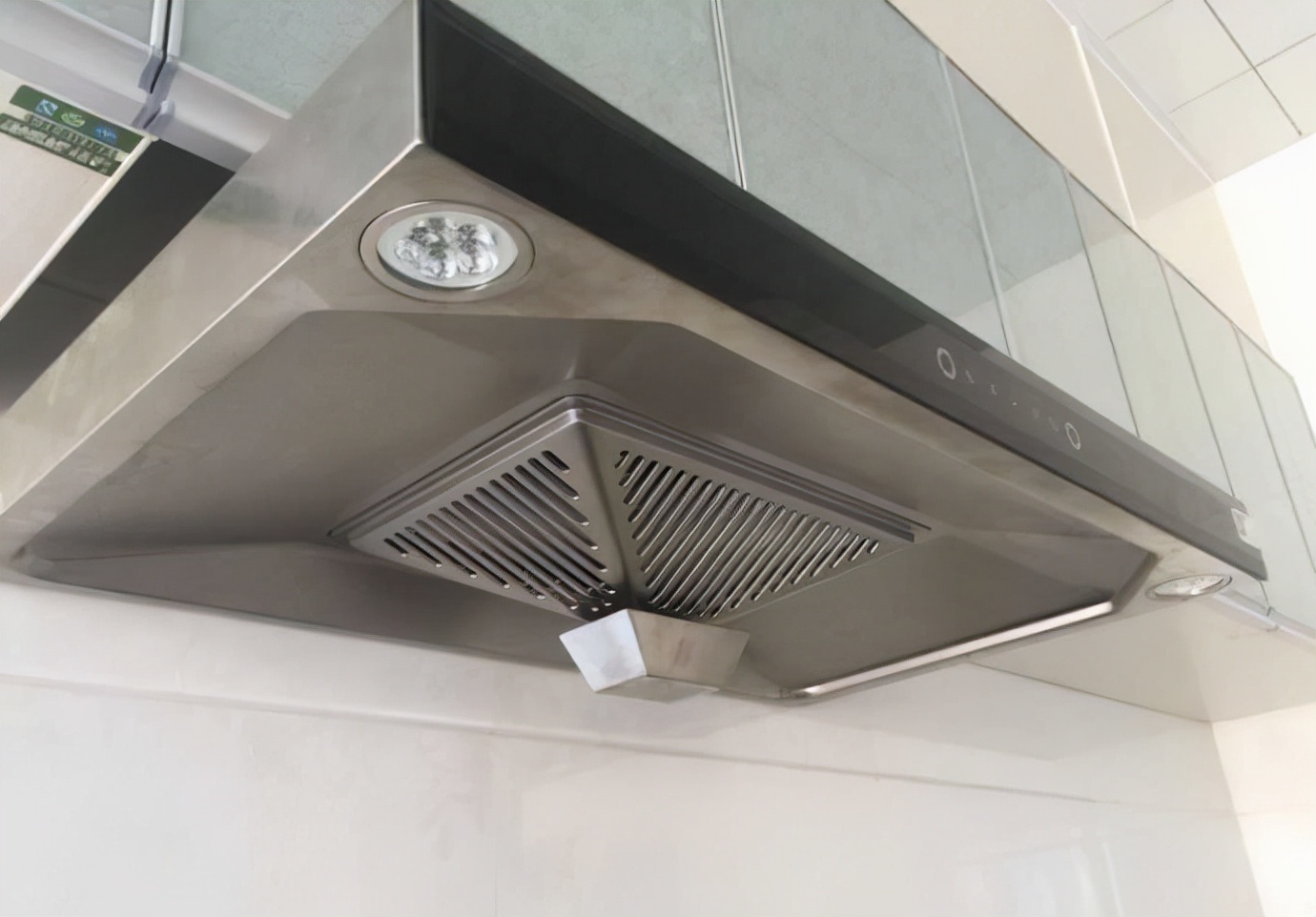 油烟机侧吸和顶侧双吸哪个吸力好,农村厨房油烟机顶吸好还是侧吸好