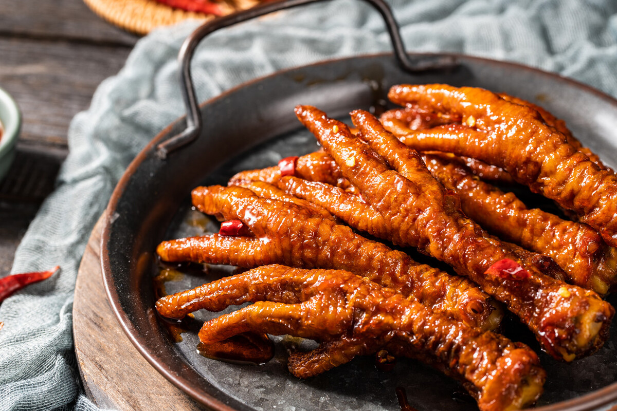 一斤鸡爪赚多少钱,无骨鸡爪一天赚一千视频