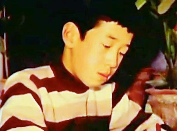 杨坤无所谓背后的辛酸,早年的杨坤无所谓