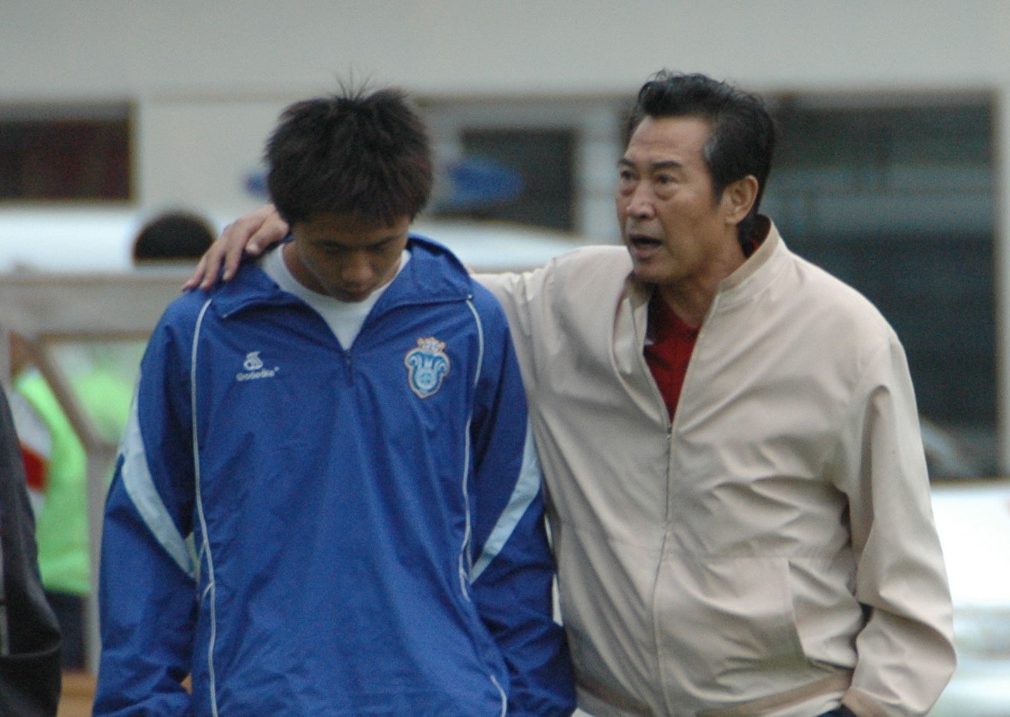 一个个厄运降临，他几乎凭一己之力拯救球队，几年后自己却身陷囹圄！请看延边职业足球风云录（连载17）