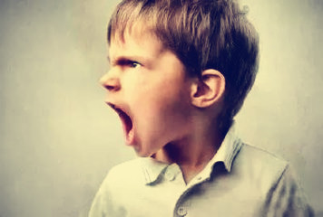 孩子自残行为的心理处理,孩子有自残行为是因为什么